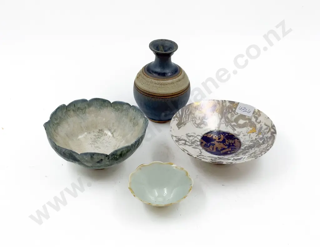 Four Pieces of Assorted Pottery Image 1++