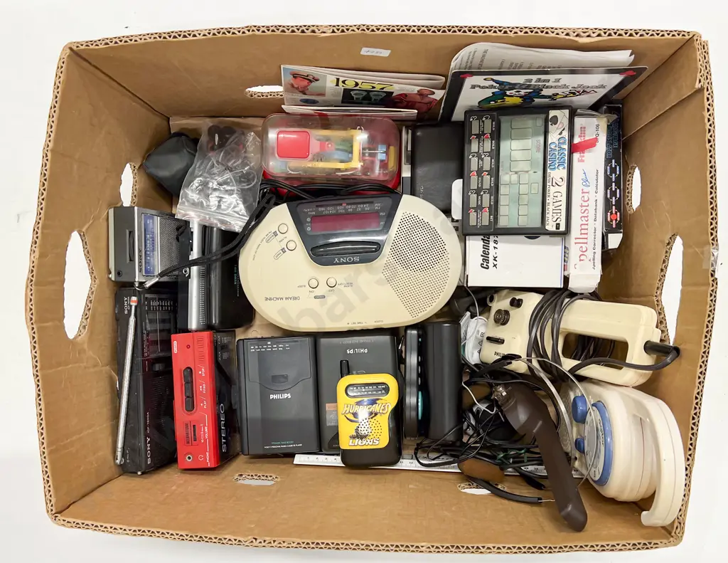 Box Quantity of Assorted Vintage Electronics incl Walkman Image 1++