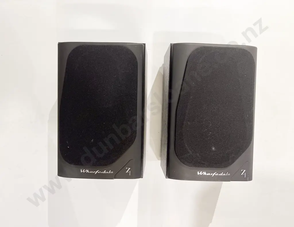 Pioneer Sound System incl Record Player & Speakers Image 1++