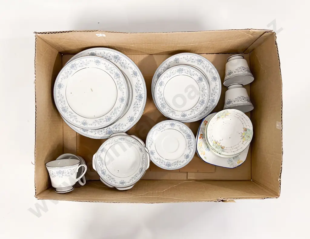 Noritake Part Dinner Set & Assorted China Image 1++