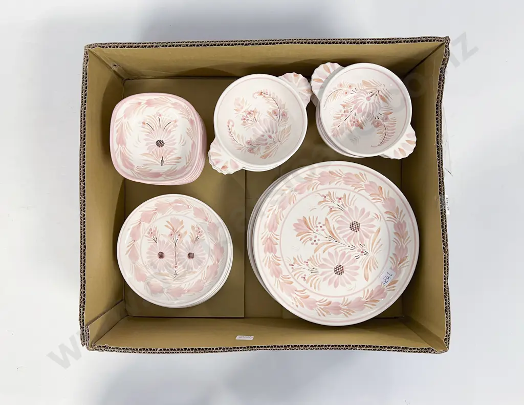 Quimper French Part Dinner Set Image 1++