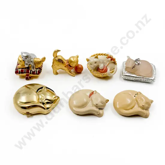 Seven Cat Form Compacts