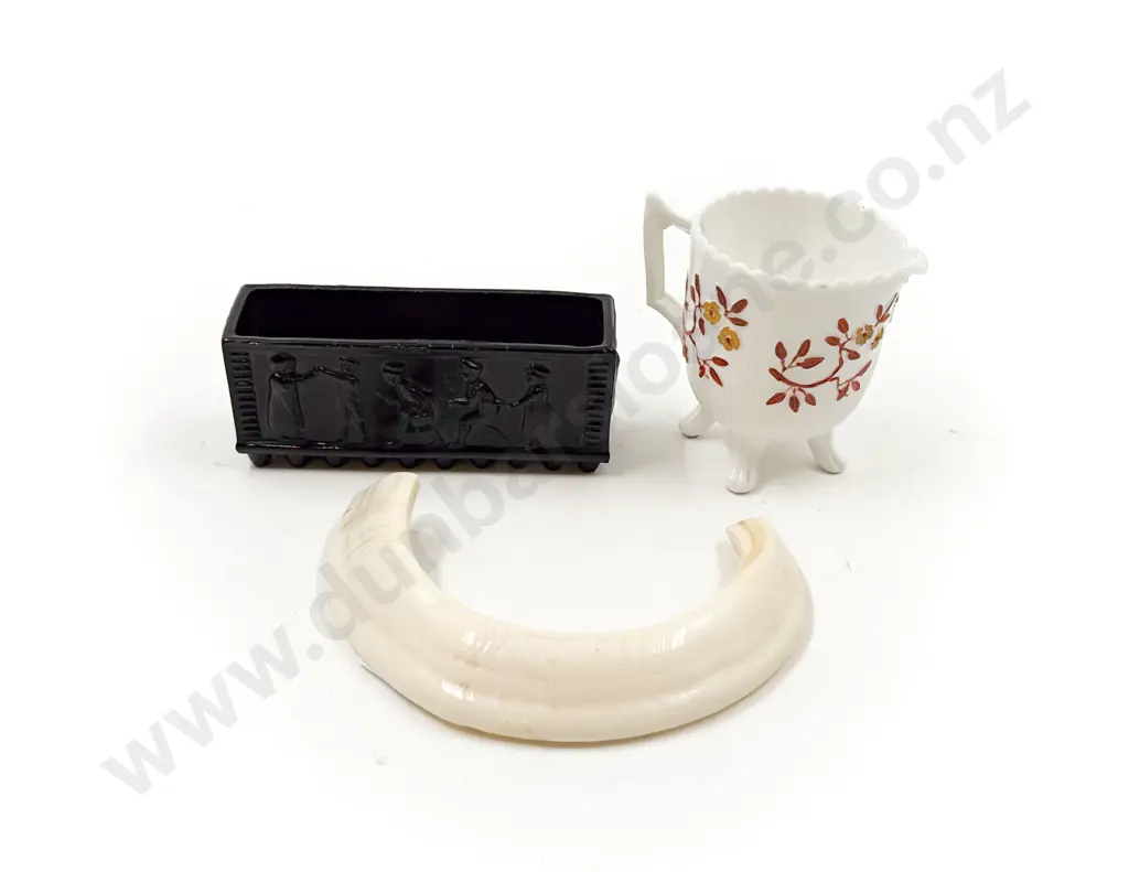 Boar Tusk together with Small Glass Trough & Jug Image 1++