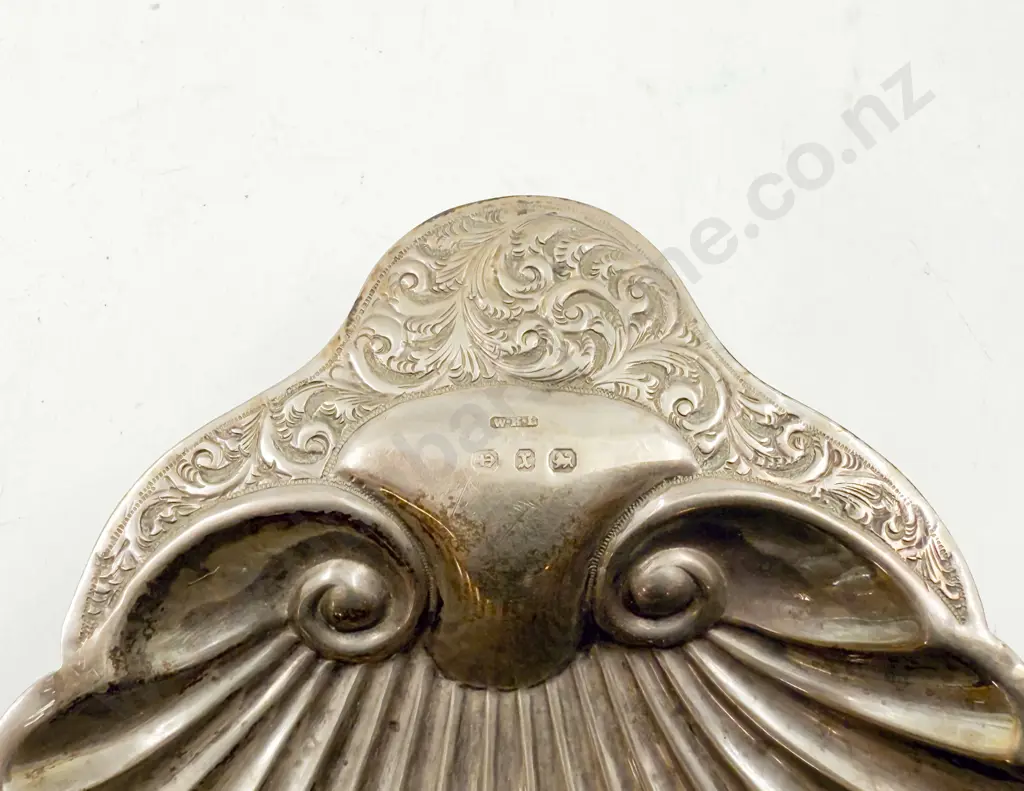 S/S Scallop Form Dish Image 1++