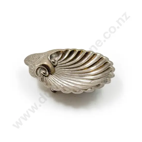 S/S Scallop Form Dish