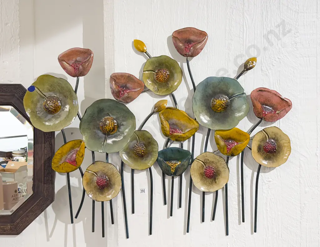 Metal Wall Hanging Floral Arrangement Image 1++