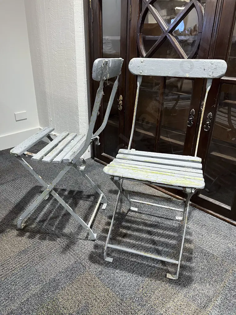 Two Vintage Folding Deck Chairs Image 1++