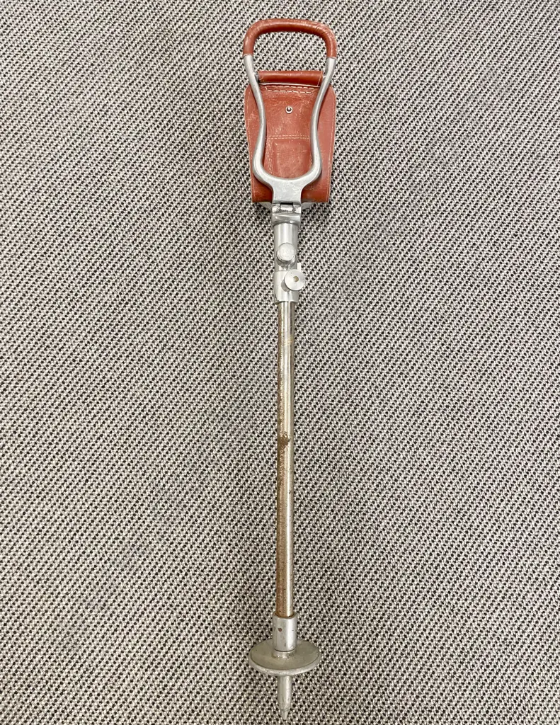 Vintage Shooting Stick Image 1++