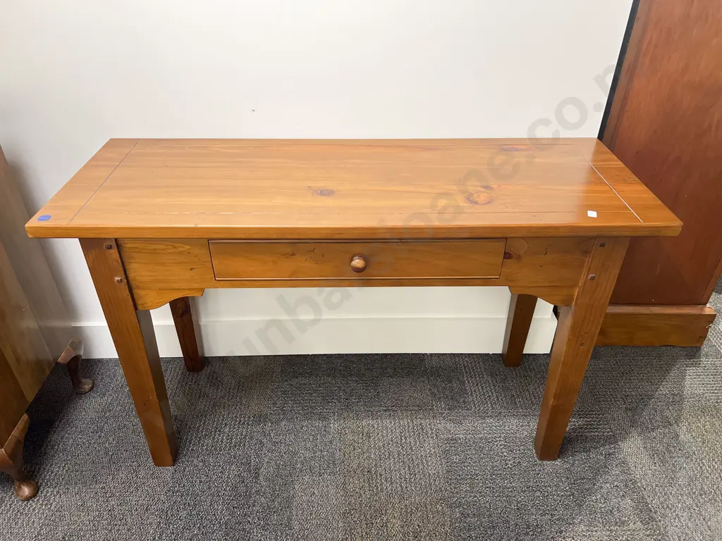 Modern Rimu Single Drawer Hall Table Image 1++