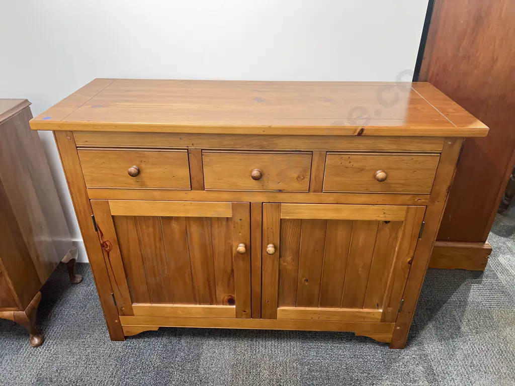 Modern Rimu Three Drawer Sideboard Image 1++