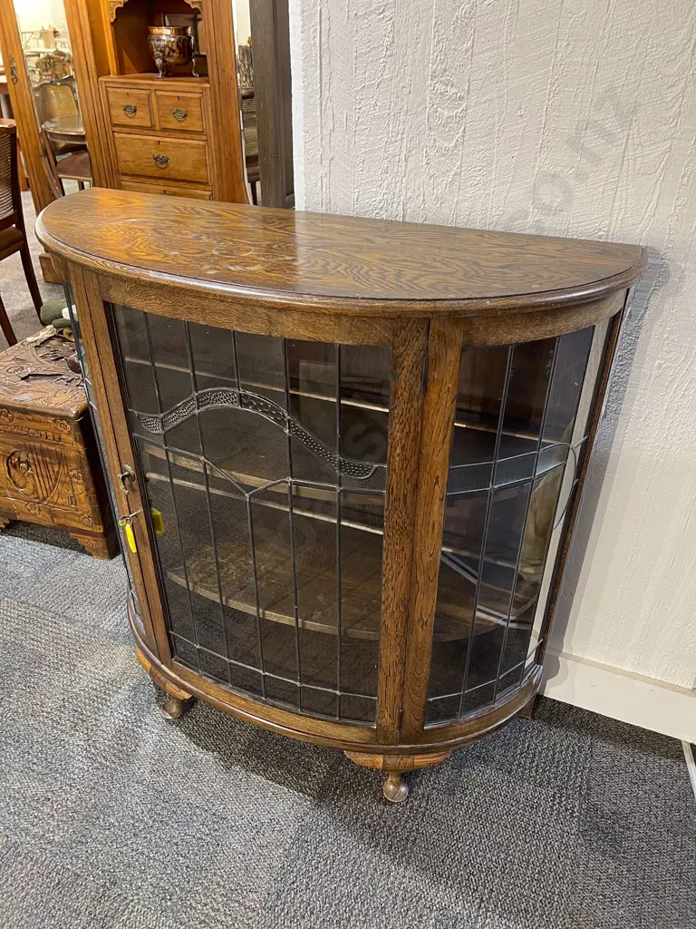 Oak Leadlight Display Cabinet Image 1++