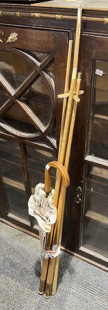 Pool Cues & Umbrella Image 1++