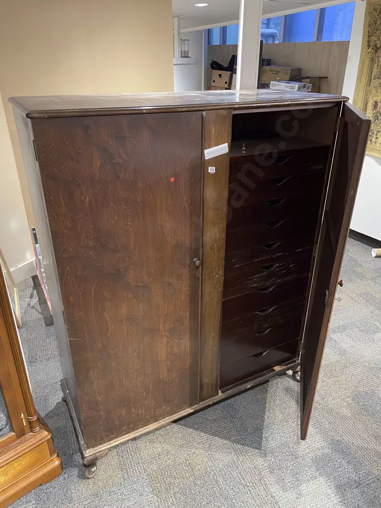 1930's Soutland Beech Fitted Manrobe Image 1++