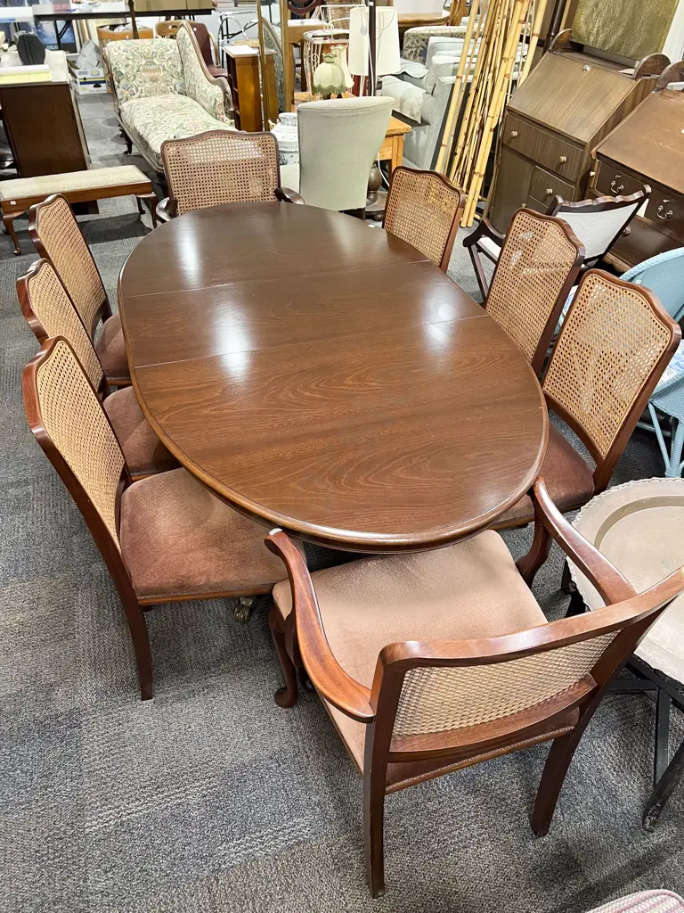 Mahogany Oval Dining Extn Dining Table & Eight Cane Back Chairs Image 1++