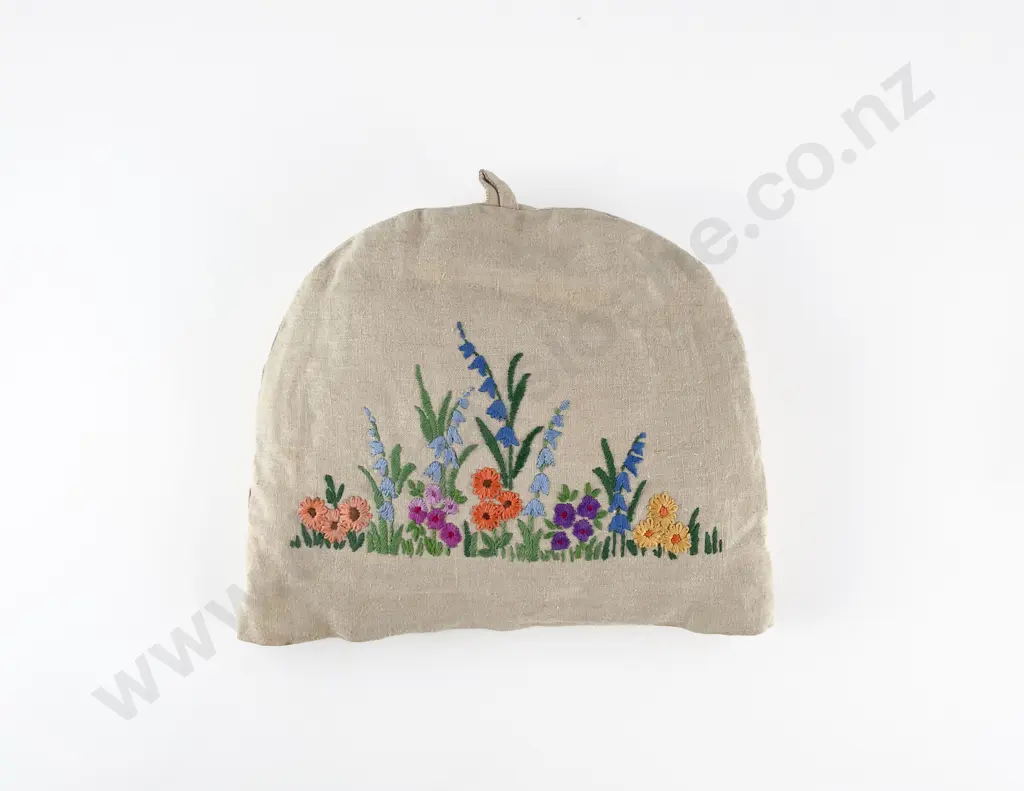 1930's Hand Embroidered Tea Cosy Image 1++