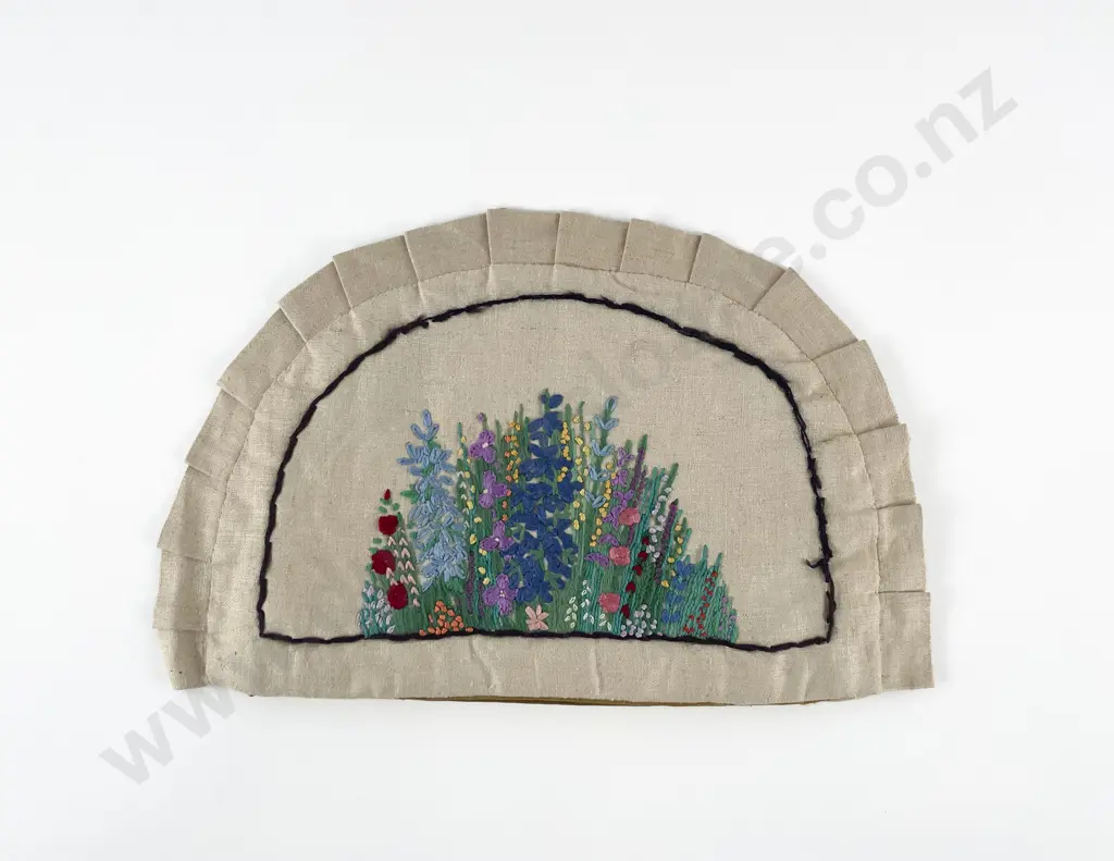 1930's Linen Tea Cosy Image 1++