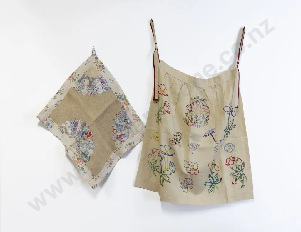 C1930's Apron Image 1++