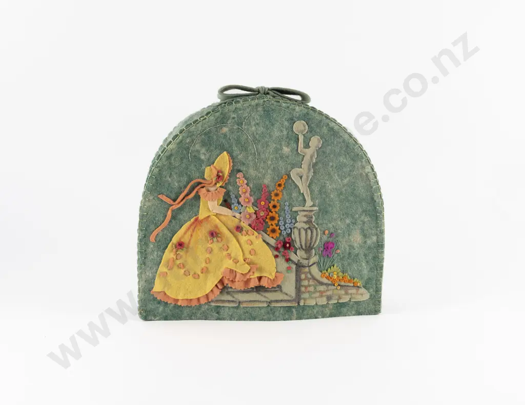 1930's Carpet Felt Tea Cosy Image 1++