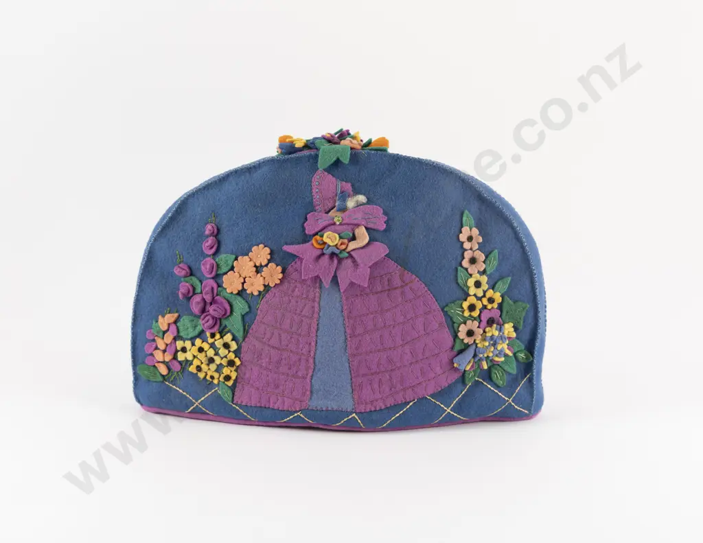 C1930's Felt Tea Cosy Image 1++