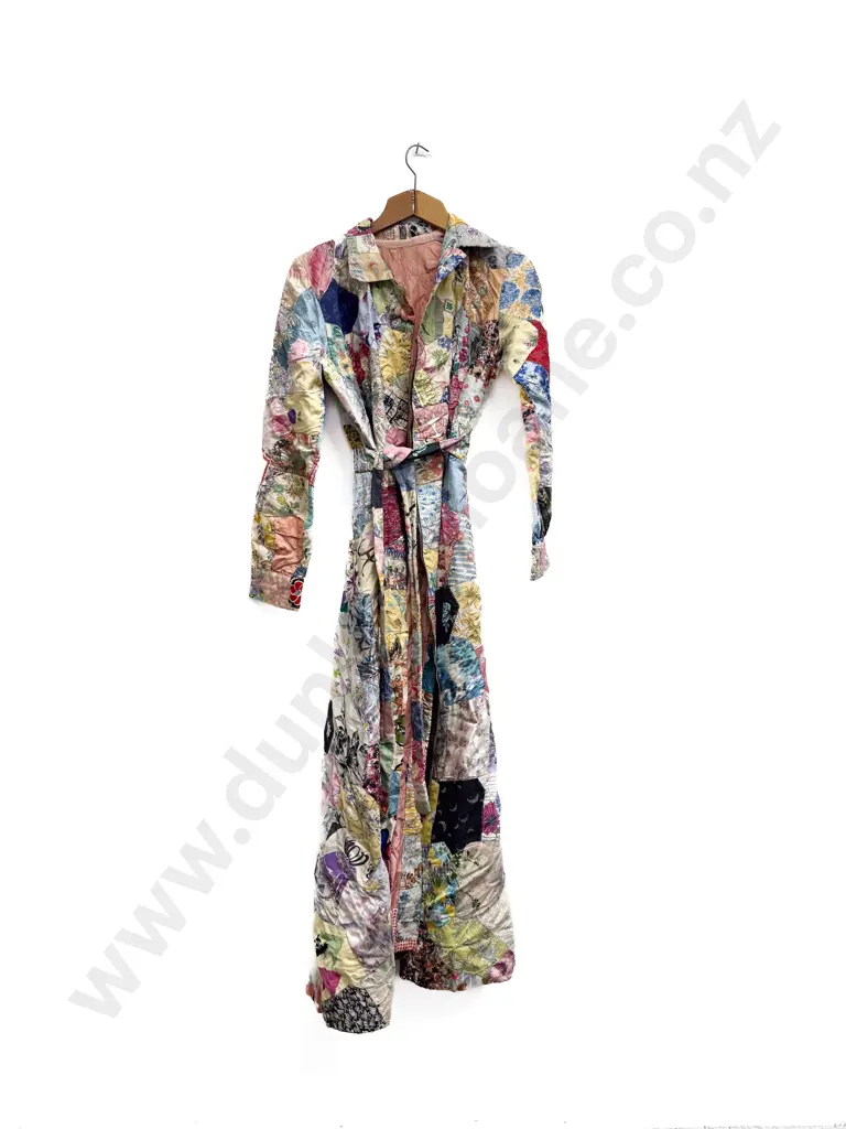 C1940s Patchwork Dressing Gown Image 1++