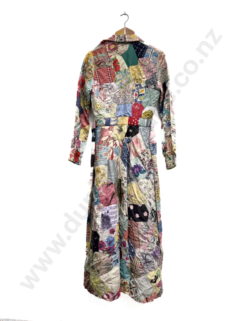 C1940s Patchwork Dressing Gown Image 1++
