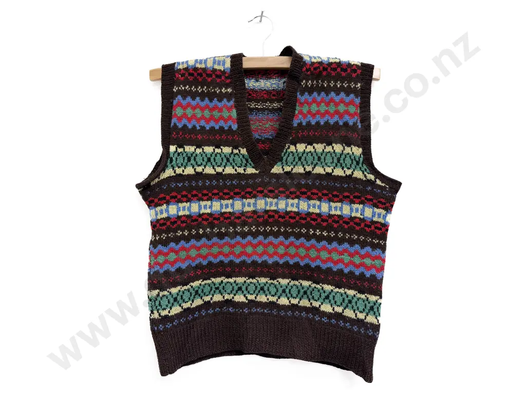 C1940s Hand Knitted Fair Isle Vest Image 1++