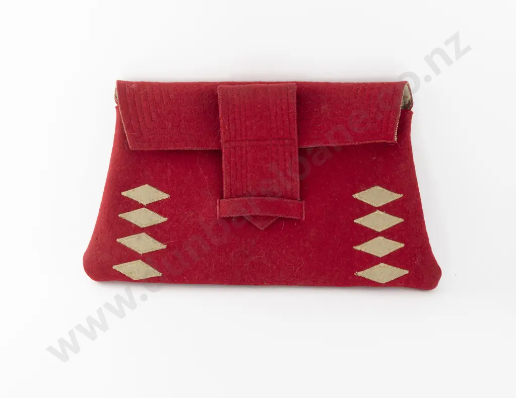 1930's Felt Clutch Bag & Gloves Image 1++