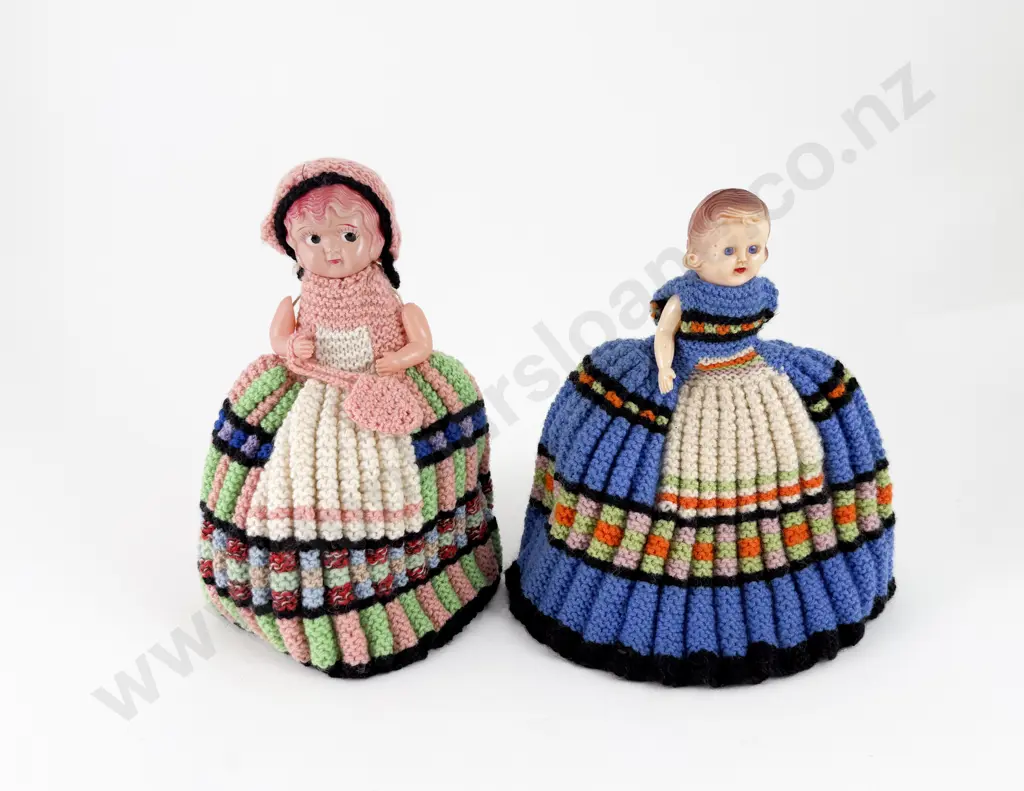 1930's "Doll" Tea Cosy Image 1++
