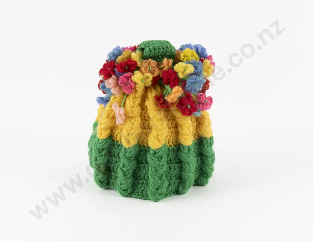 C1950's Crocheted Tea Cosy Image 1++