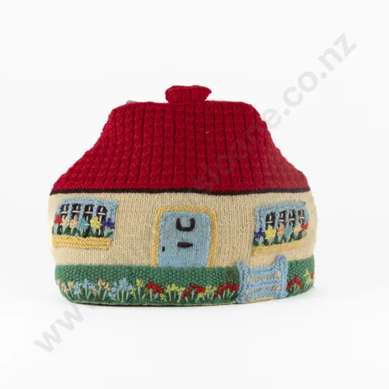 Knitted Thatched Cottage Tea Cosy