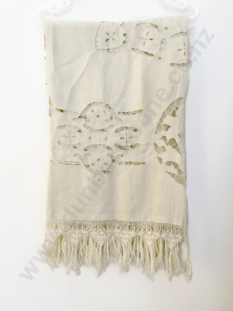 Vintage Tablecloth Image 1++