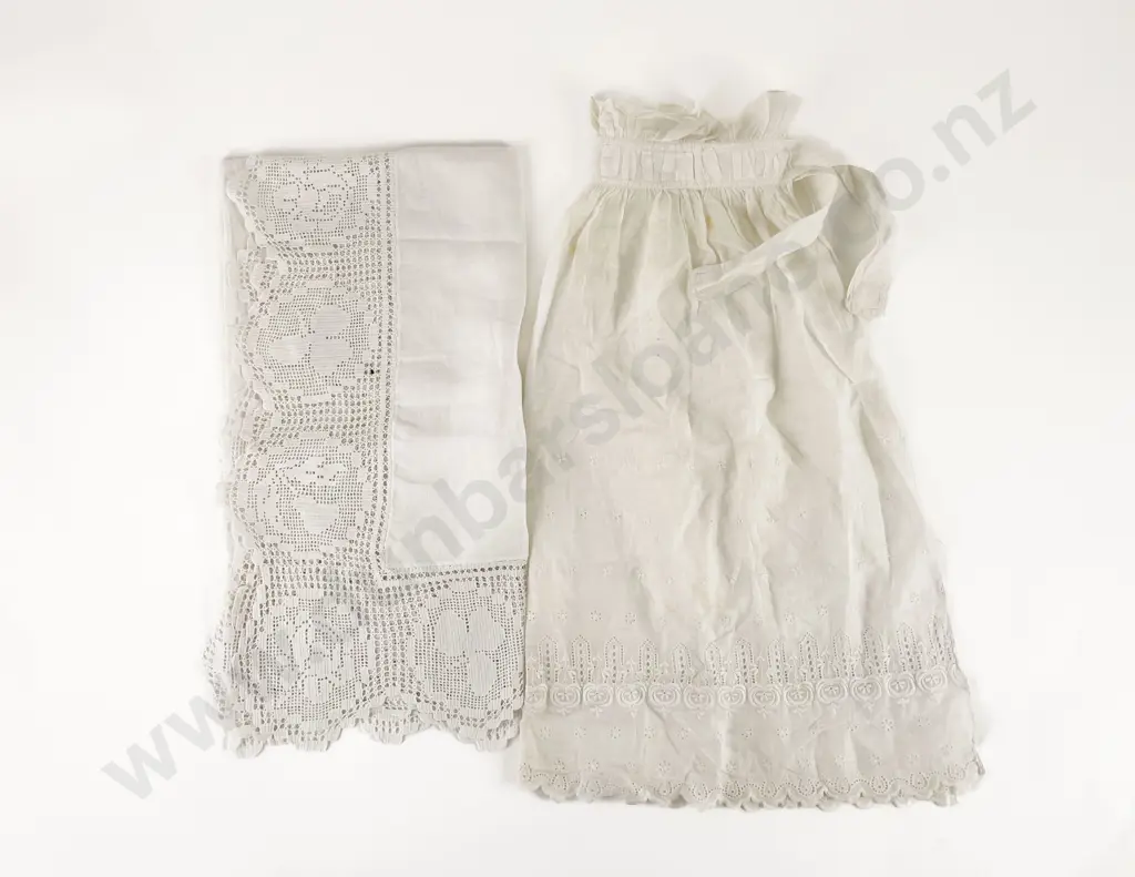Small Edwardian Tabelcloth Image 1++