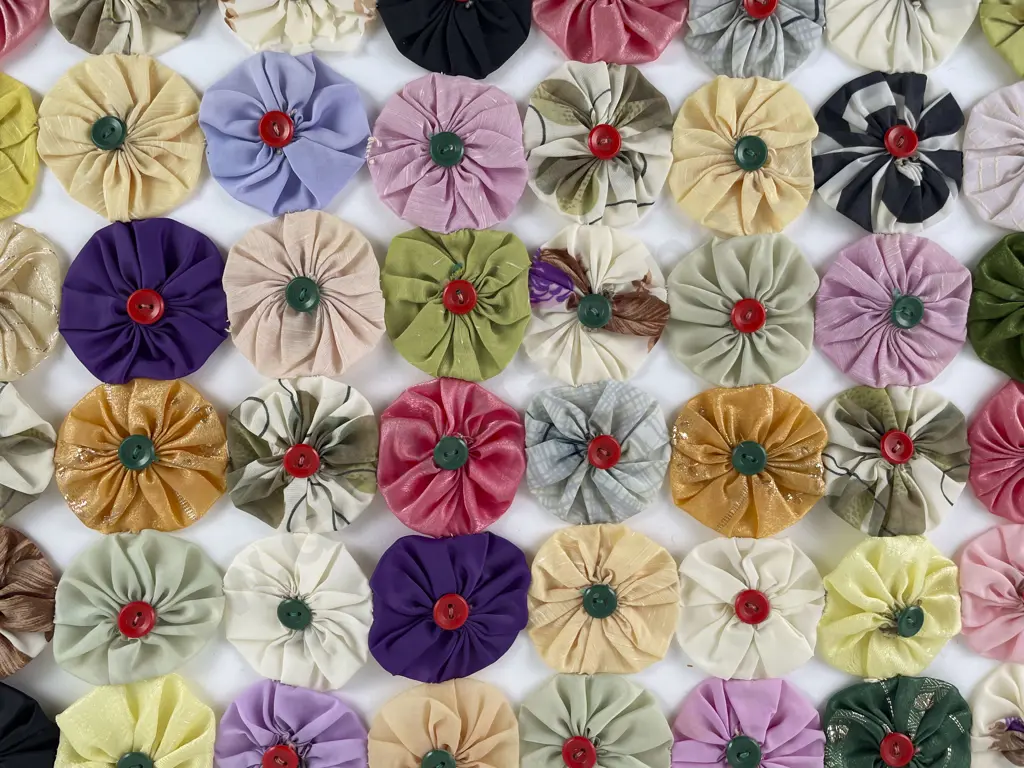 Vintage Patchwork of Suffolk Puffs Image 1++