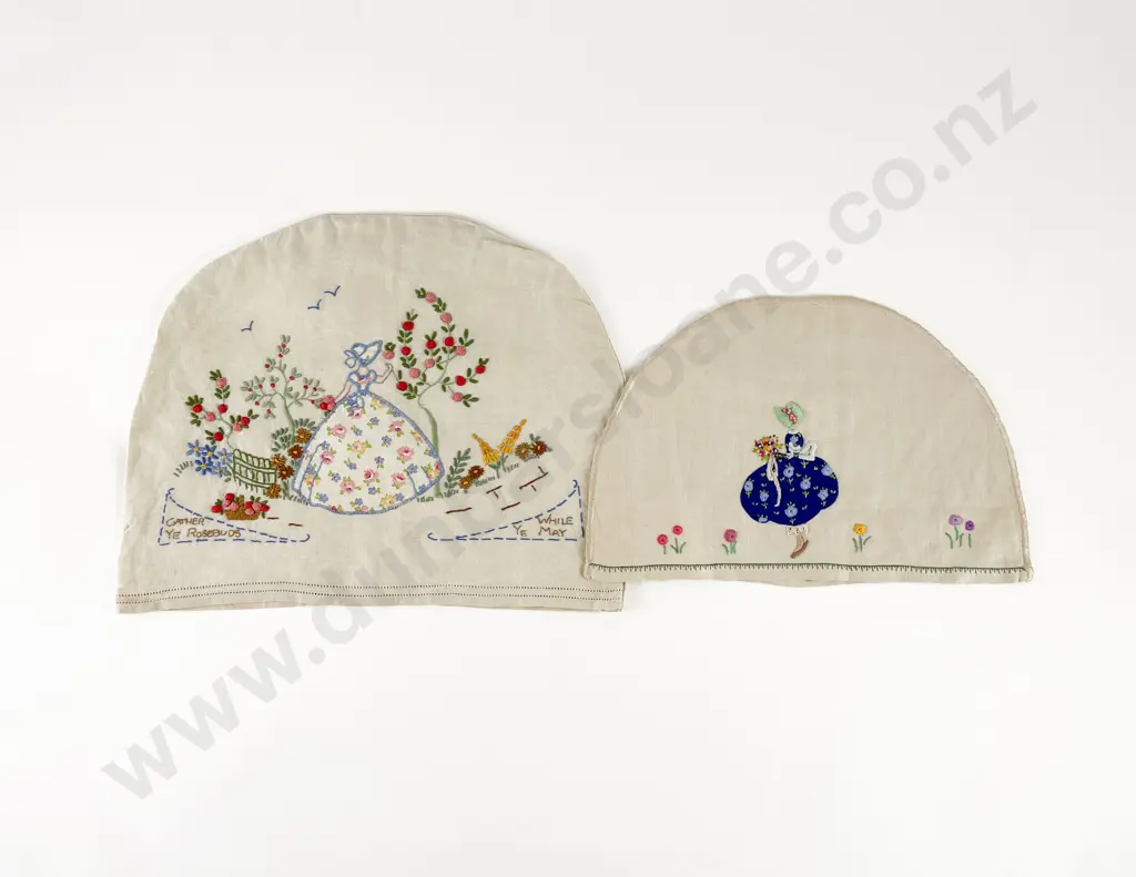 Two 1930s Linen Tea Cosies Image 1++