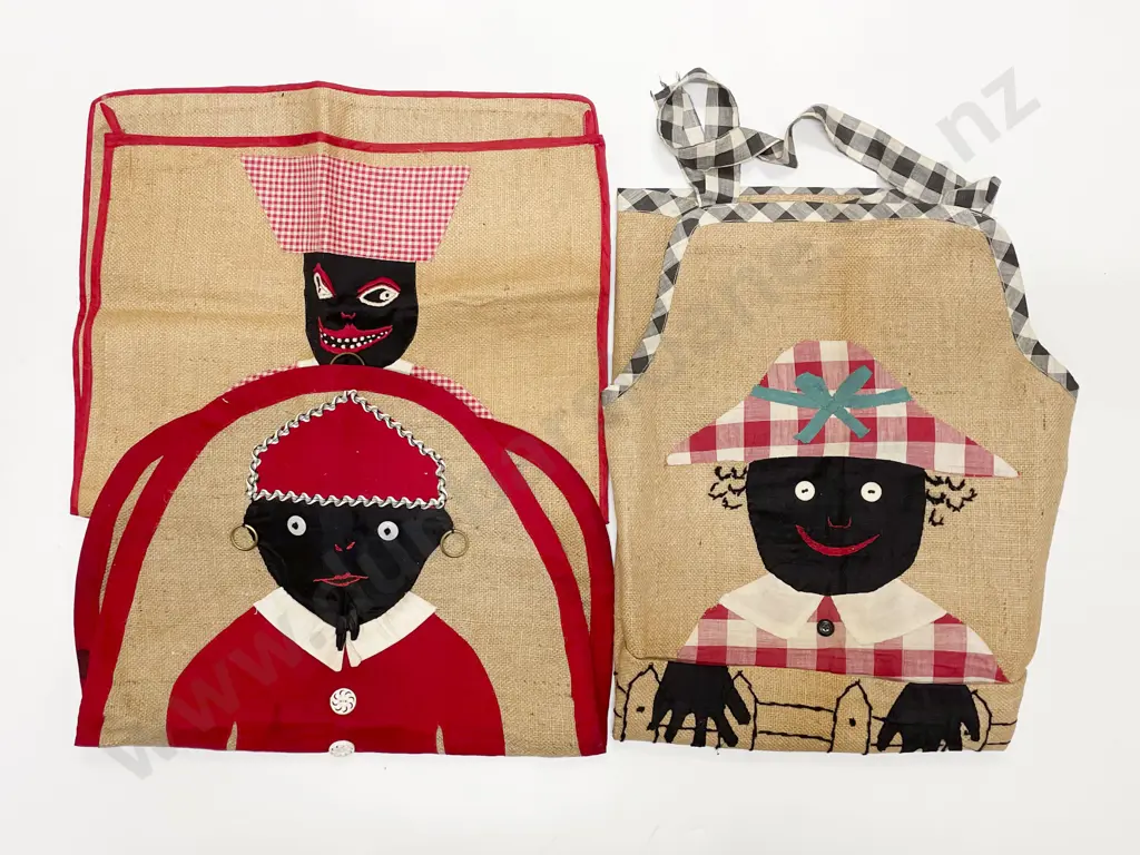 Vintage Apron & Two Duster Bags Image 1++