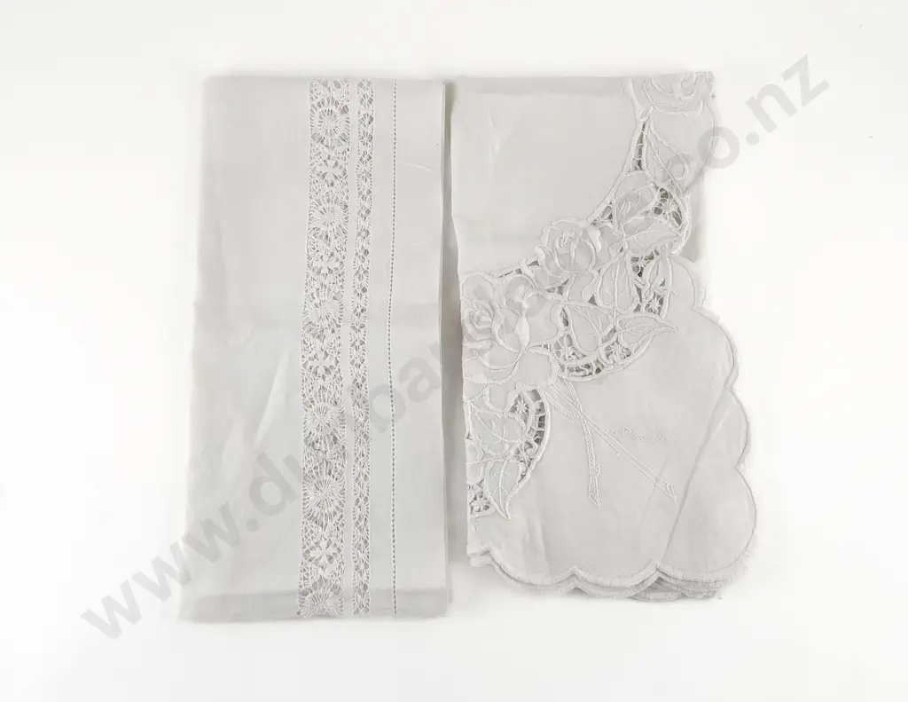 Early C20th Cutwork Tablecloth & Drawn Thread Work Runner Image 1++