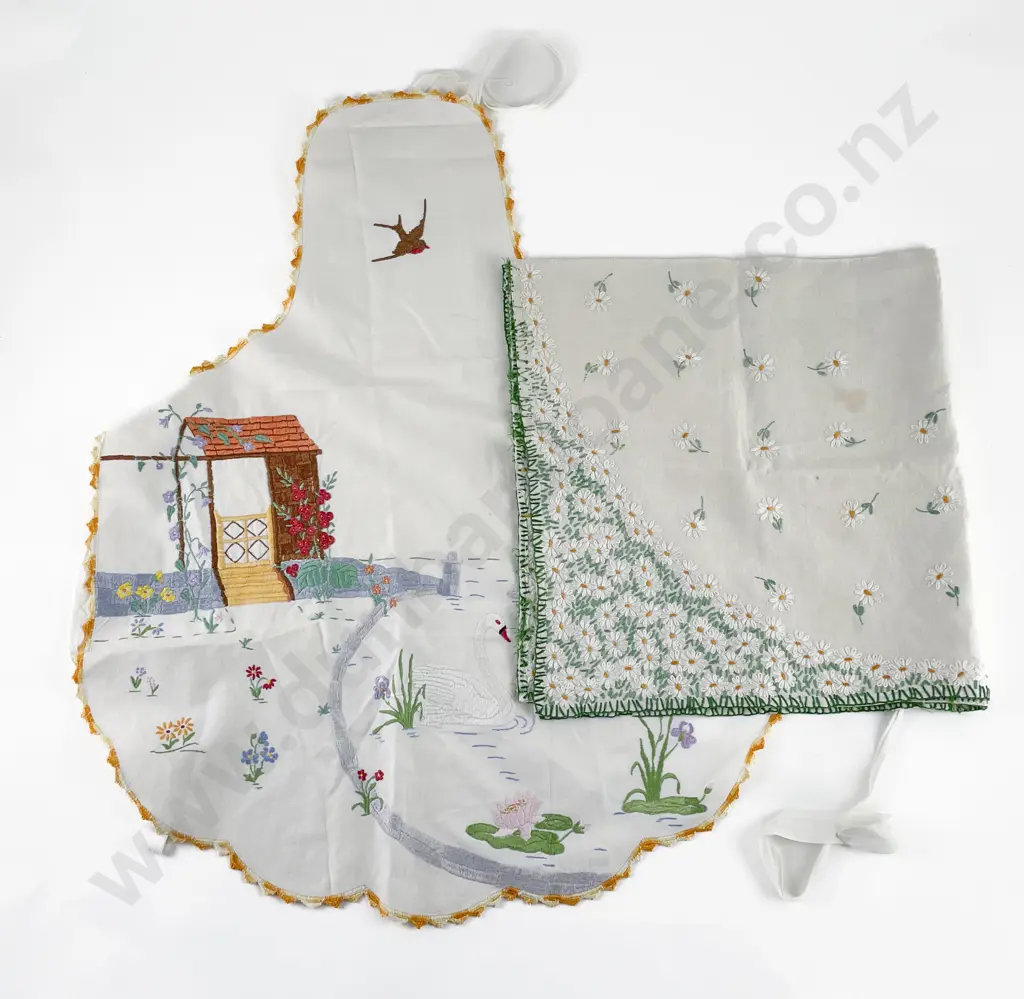 C1930's Teacloth Image 1++