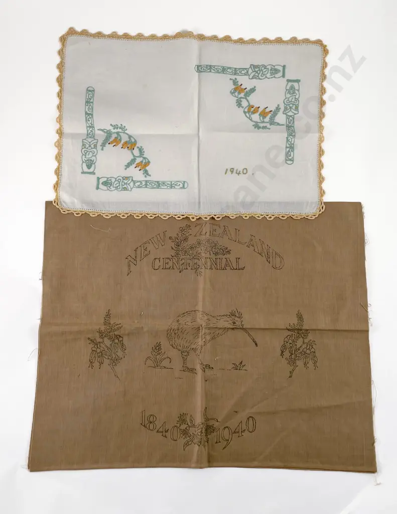 C1950's New Zealand Themed Tray Cloth Image 1++