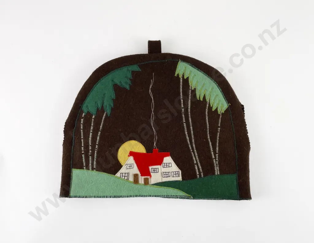 C1930's Felt Tea Cosy Image 1++