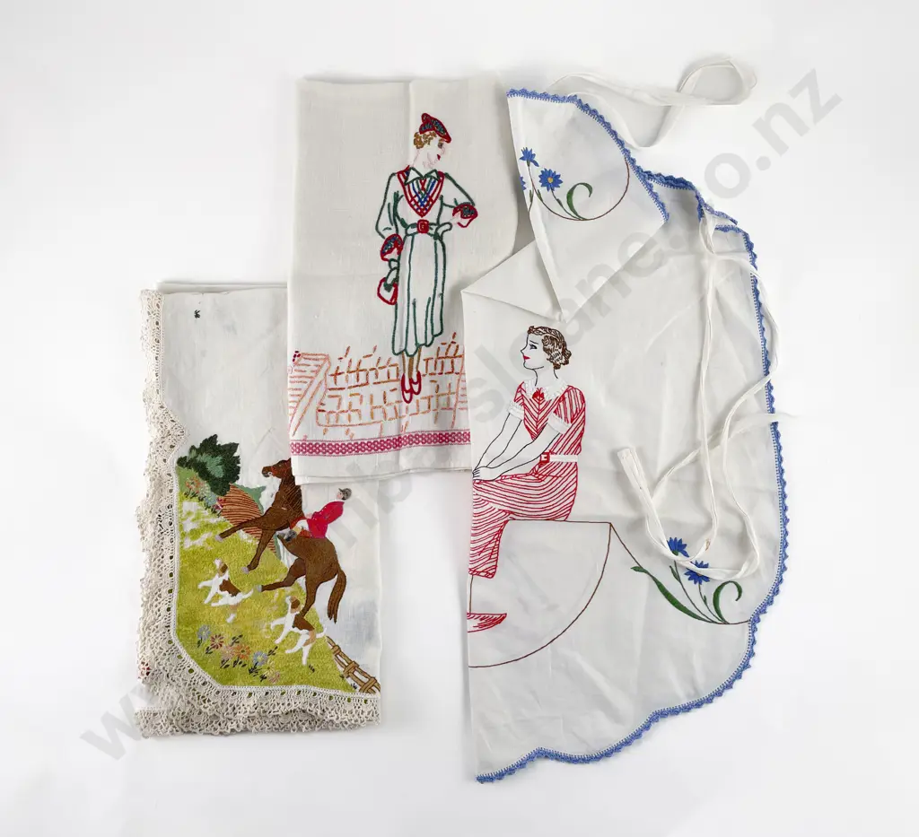C1930's Teacloth Image 1++