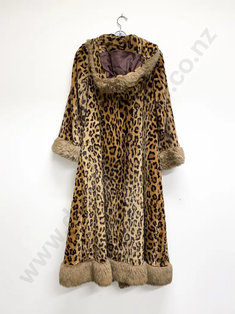 C1970's Faux Leopard Skin Long Length Coat Image 1++