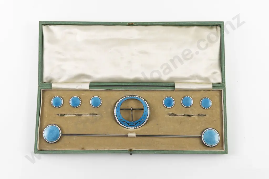 Cased S/S Buckle Button and Hat Pin Set Image 1++