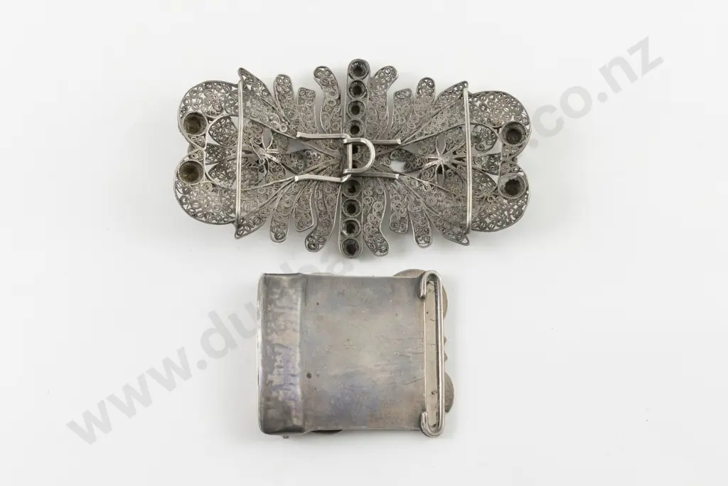 Late C19th Ornate Silver Filigree Buckle and Clip Image 1++