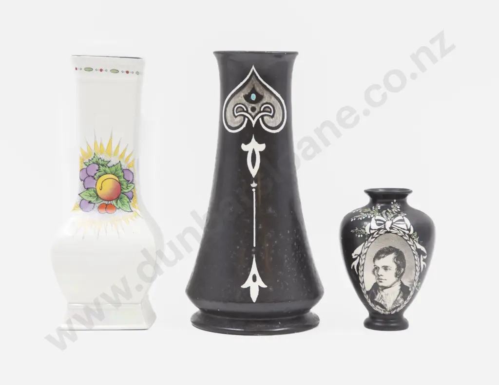Three Various Shelley Vases Image 1++