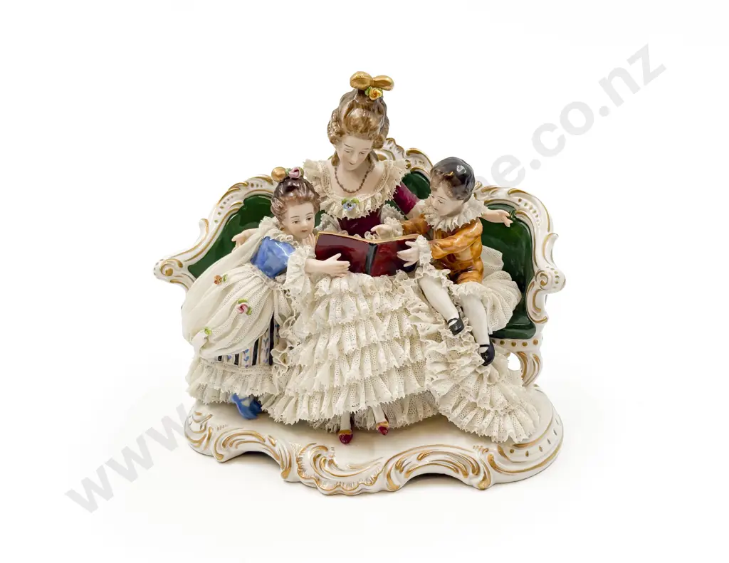 Large Dresden Lace Figure Group (faults) Image 1++