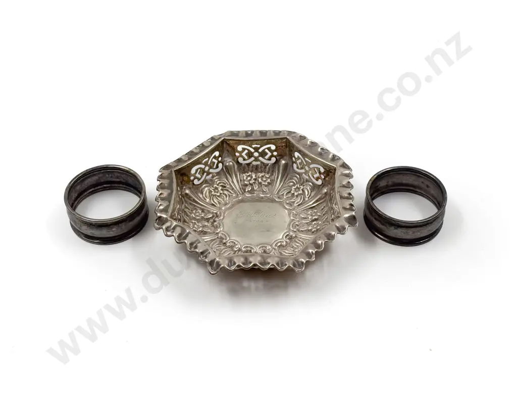 S/S Dish and Two Napkin Rings Image 1++