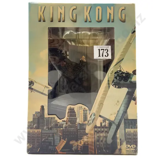 C2006 Weta King Kong with Ann