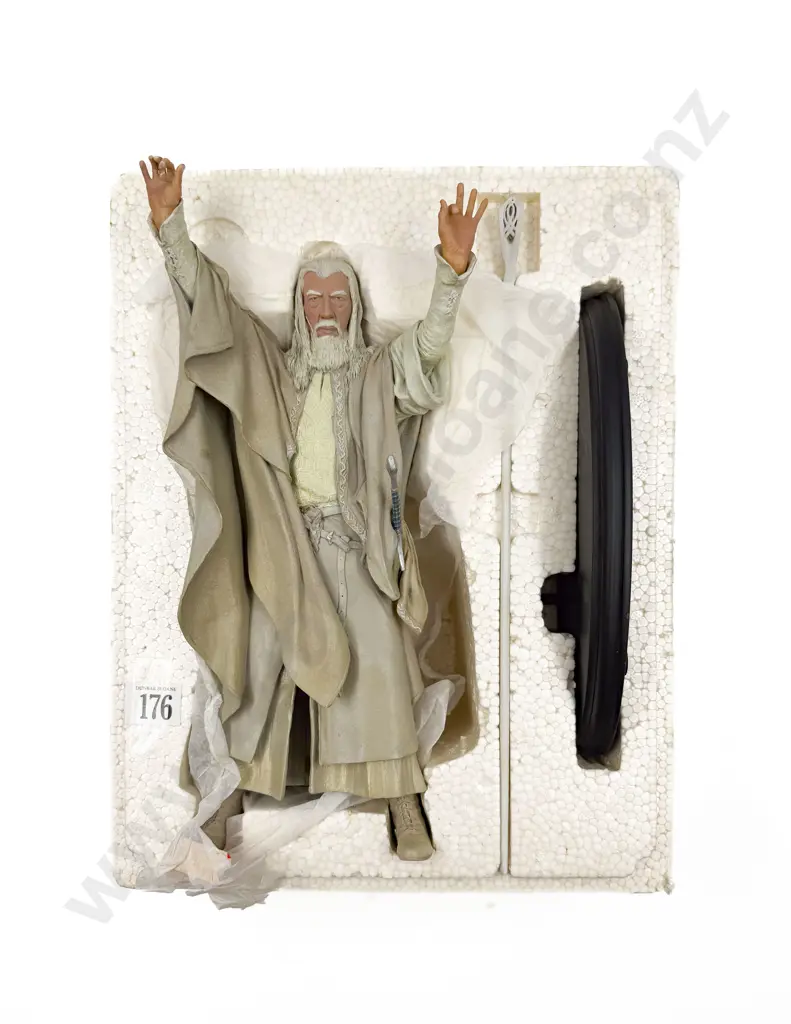 C2003 Weta "Gandalf the White" Figure Image 1++