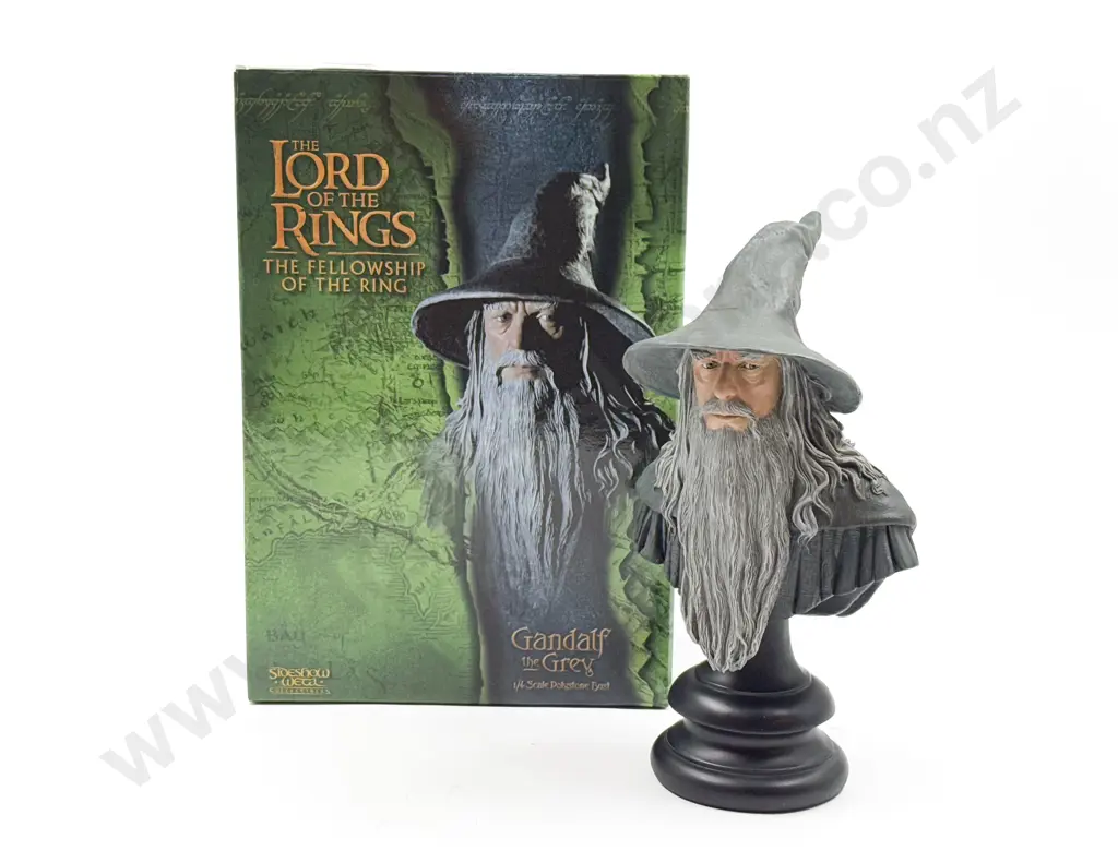 C2001 Weta "Gandalf the Grey" Bust Image 1++