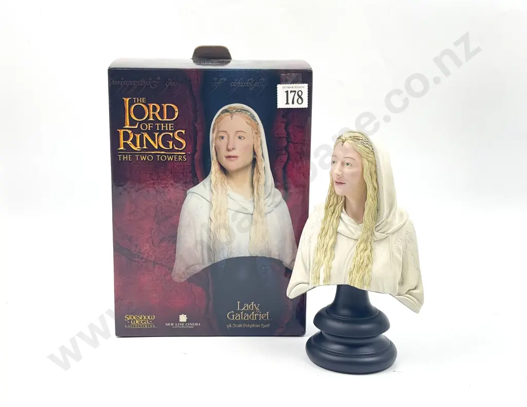 C2002 Weta "Lady Galadriel" Bust Image 1++
